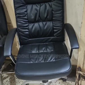 vip armed chair